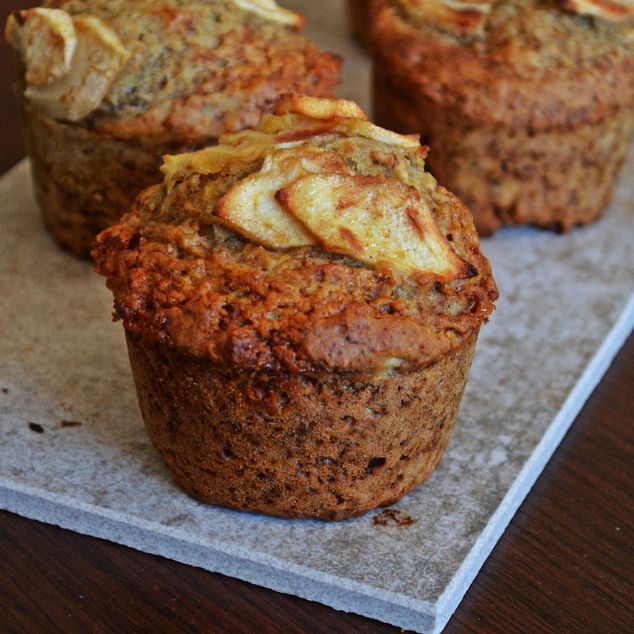 Muffin de plátano, manzana y canela