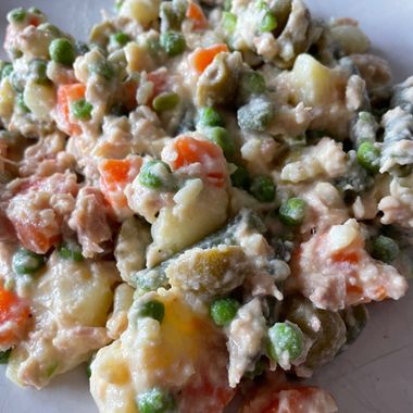 La mejor receta de ensaladilla rusa con mayonesa casera (sin aceite)