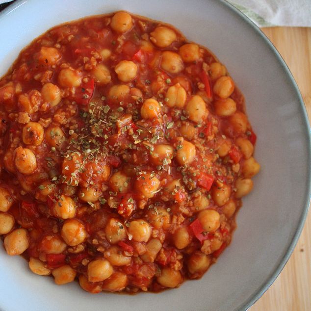 Garbanzos a la boloñesa