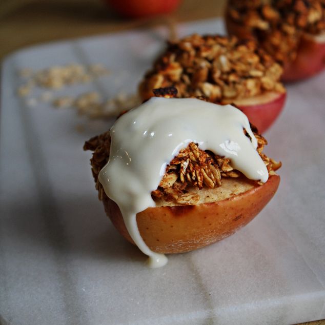 Manzanas asadas con granola